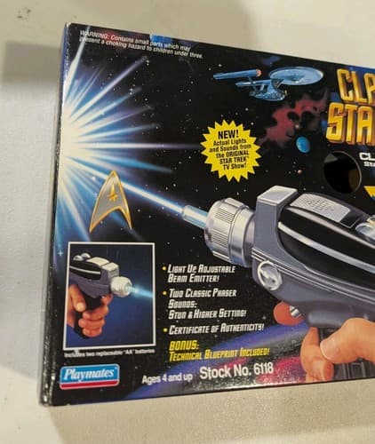 Star Trek Classic Phaser NIB Collector’s Edition Playmates Stock 6118 — photo 2