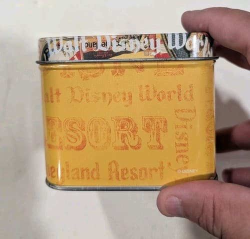 Rare Disney Theme Parks Time Wicked Evil Queen Watch in original box Unused — photo 2