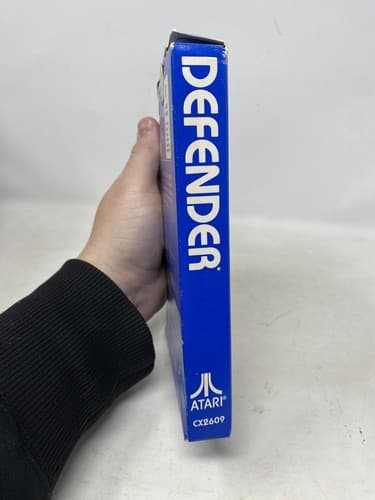 Vintage Atari Video Game Defender w/ Box Manual Inserts Comic & Cartridge CIB — photo 5