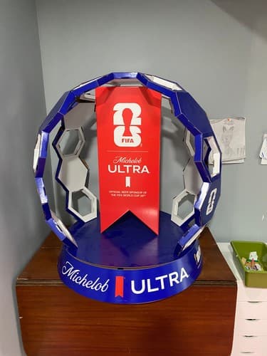 🚨 RARE 2026 FIFA World Cup Michelob Promotional Liquor Store Display! 3ftx3ft🚨