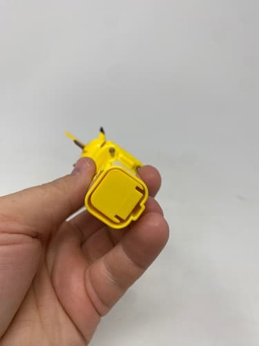 Vintage 1998 Bandai Early Pikachu Candy Pez Dispenser - Yellow Pokémon — photo 7