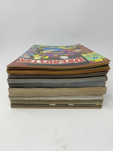 Lot of 17 Random Comics Graphic Novels Dreadstar E-Man Phantom DMZ Alien 30 days — photo 4