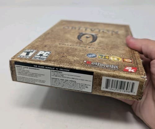 Elder Scrolls IV: Oblivion -- Collector's  Edition (PC, 2006) Map & Book — photo 4