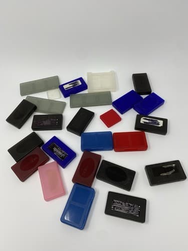 Lot of 25 Nintendo DS Game Cartridge Cases Holder Holds Games 4-in-1 Singles Etc
