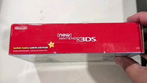 New Nintendo 3DS Super Mario White Edition  Box And Shell Only — photo 2