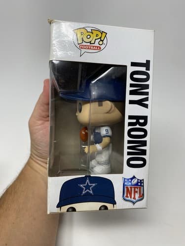 Funko Pop! Vinyl Tony Romo NFL Dallas Cowboys #66 Toys R Us Exclusive Figure — photo 3