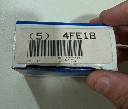 Omron 4FE18 Box Of 5 24A Relay 5 Pin, New Open Box — photo 2