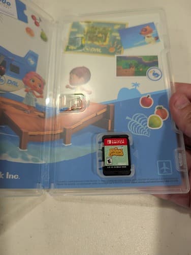 Nintendo Animal Crossing: New Horizons Switch Cartridge w/ Case — photo 4