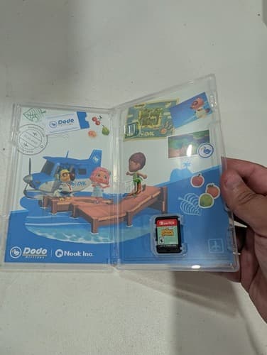 Nintendo Animal Crossing: New Horizons Switch Cartridge w/ Case — photo 3