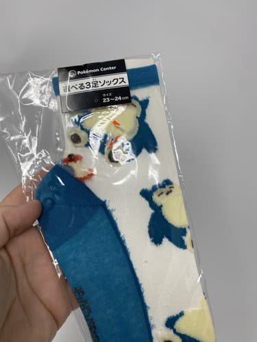 pokemon center original Middle socks Snorlax Brand New — photo 3