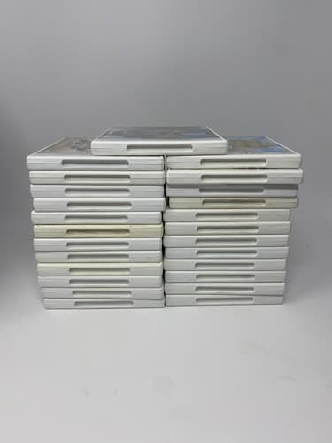 Lot of 25 Nintendo 3DS Cases Only Hyrule Kingdom Hearts Laytons Turtles Mama — photo 5