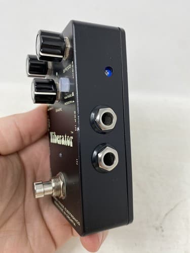 Dawner Prince Viberator Stereo Vibe Guitar Effects Pedal Ships Fast Authentic — photo 2