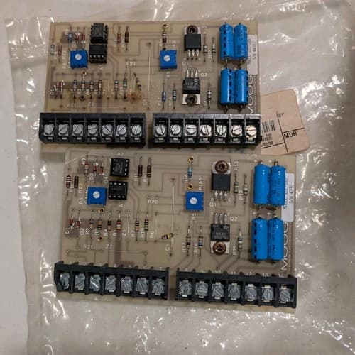 Lot Of 2 MOOG 122-105 Servo Control Module Used