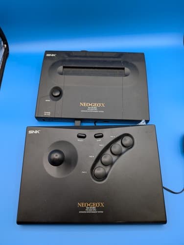 SNK Neo Geo X Gold Limited Edition Console With Controller - Works But Read