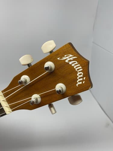 Sweet 21" Mahogany with heart hole & heart carved Soprano Ukulele + Carrying bag — photo 3