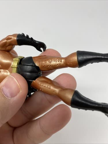 Vintage 1990 DC Comic Kenner BATMAN (Brown) Action Figure Approx. 4 3/4" H — photo 4