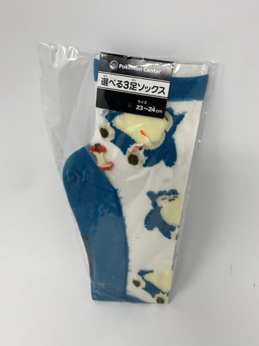 pokemon center original Middle socks Snorlax Brand New