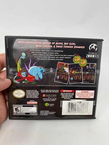 Teenage Zombies: Invasion of the Alien Brain Thingys - Nintendo DS With Manual — photo 6