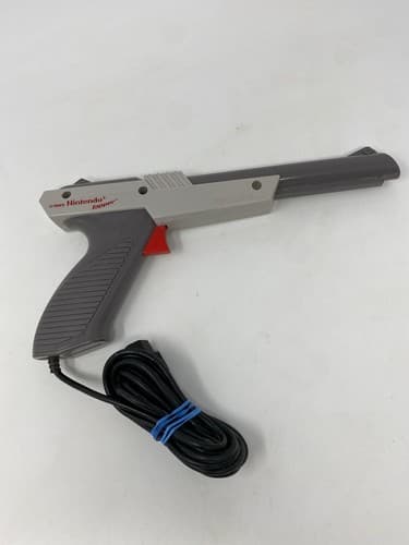 Vintage 1985 Nintendo NES Zapper Gray Model NES-005 Made in Japan OEM