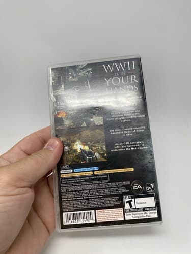 Medal of Honor Heroes 2 PSP Video Game WWII Shooter Multiplayer — photo 8