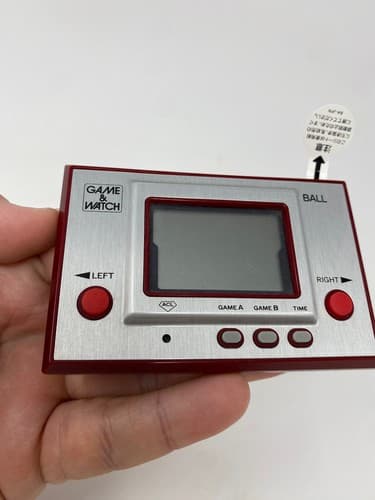 Game & Watch: Ball 2011 Club Nintendo Exclusive  — photo 4