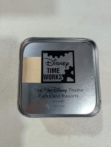 Rare Disney Theme Parks Time Wicked Evil Queen Watch in original box Unused — photo 3