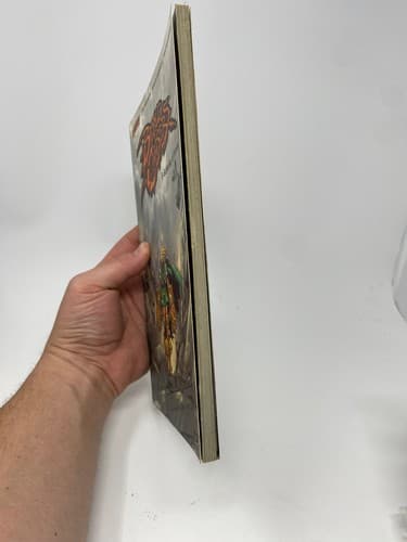 Battle Chasers: A Gathering of Heroes First Printing (DC Comics 1999 PB) — photo 4
