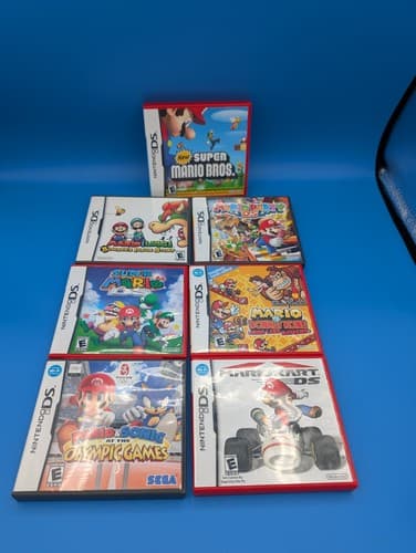Lot Of 7 DS Cases And Manuals - Mario & Luigi, Mario Bros, Party, Donkey Kong,.