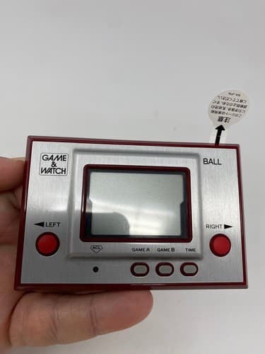 Game & Watch: Ball 2011 Club Nintendo Exclusive  — photo 3
