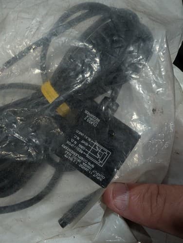 New Allen Bradley 42SMP-7021 Ser. B Photoswitch Fixed Focus 11-28VDC - New — photo 4