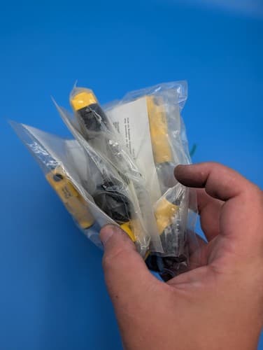 Banner QS18VN6LPQ8 All Purpose Photoelectric Sensors, Lot Of 5 — photo 3