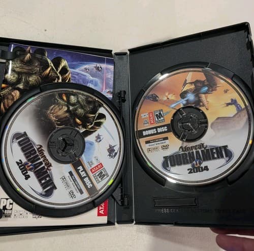 Unreal Tournament 2004 And III LOT OF 2 PC Games — photo 5