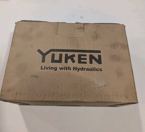 Yuken DSG-03-2B3-D24-5090 Hydraulic Directional Valve NOS