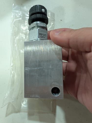 Sun Hydraulics Lot Of 2 Valves - CAC 2D74-AA T-3A — photo 4