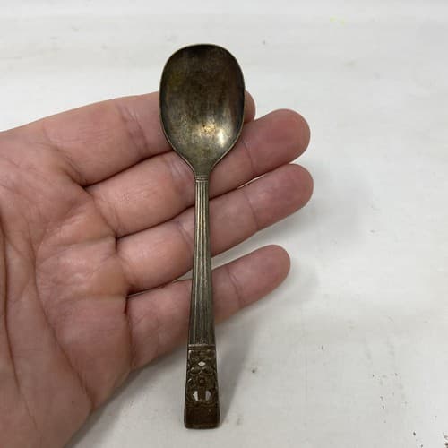 Vintage Oneida Community Silver Plated Baby Feeding Spoon