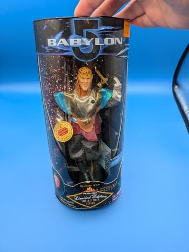 NEW Babylon 5 Ambassador G'Kar Limited Collector's Series 9" Action Figure