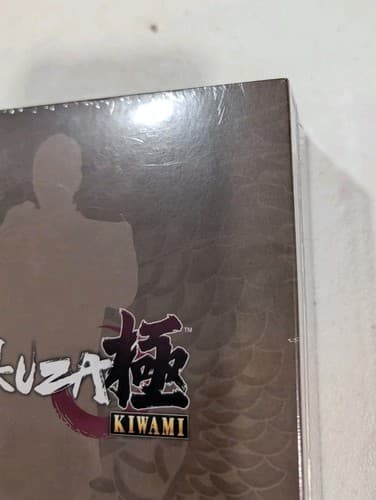 Yakuza Kiwami - Classic Edition (Xbox Series X/Xbox One) - LRG #35 - SHIPS TODAY — photo 4
