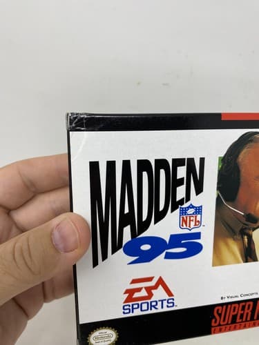 Madden NFL 95 [SNES] *BOX, MANUAL, & CARTRIDGE And Posters NICE Ships Fast — photo 2