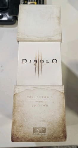Diablo 3 Diablo III Collector's Edition Game Opened USB & Statue Included — photo 2