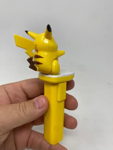 Vintage 1998 Bandai Early Pikachu Candy Pez Dispenser - Yellow Pokémon — photo 4