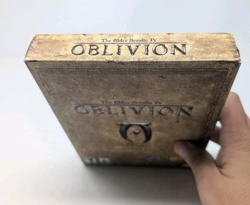 Elder Scrolls IV: Oblivion -- Collector's  Edition (PC, 2006) Map & Book — photo 2