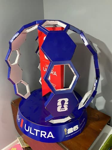 🚨 RARE 2026 FIFA World Cup Michelob Promotional Liquor Store Display! 3ftx3ft🚨 — photo 2