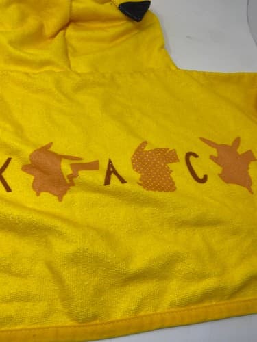 Banpresto Pokémon Pikachu Hooded Towel Beach Bath Youth Child — photo 5