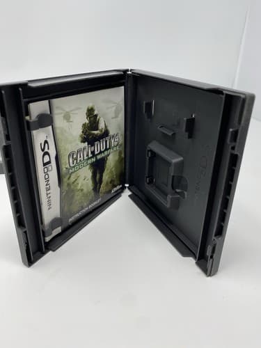 Call of Duty Modern 4 Warfare Mobilized (Nintendo DS) Lot Of 3 CASES ONLY — photo 3