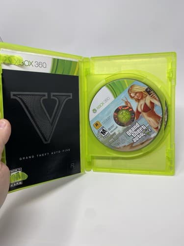 Lot Of 6 Xbox 360 Games GTA V Batman Pure Futbol Walking Dead Madden 12 Kinect — photo 8