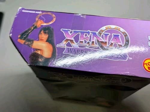 1996 Xena Warrior Princess 10” Deluxe Edition Action Figure Toy Biz NIB — photo 2