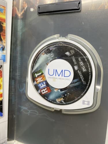 Lot of 4 PSP UMD Movies RENT Hitchhikers Guide Davinci code National Treasure — photo 6