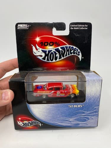 2000 100% Hot Wheels Metal Collection Red 1957 Olds Limited Edition 