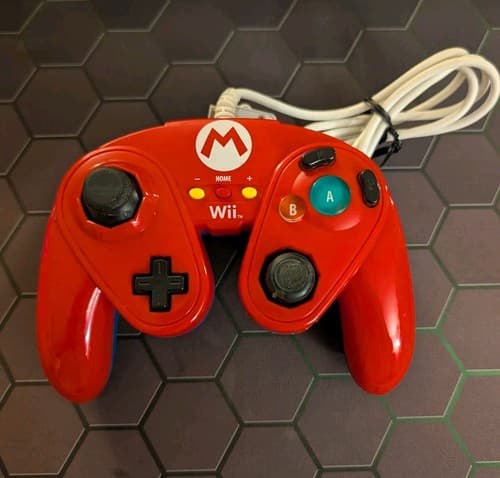 Mario Fight Pad Classic Controller PDP Nintendo Wii U Wired GameCube 085-006 Red