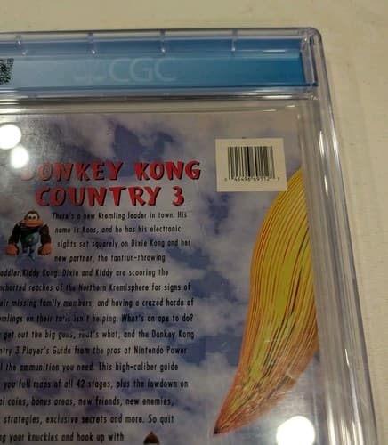Donkey Kong Country 3 Nintendo Player's Guide CGC Graded 6.5 — photo 7